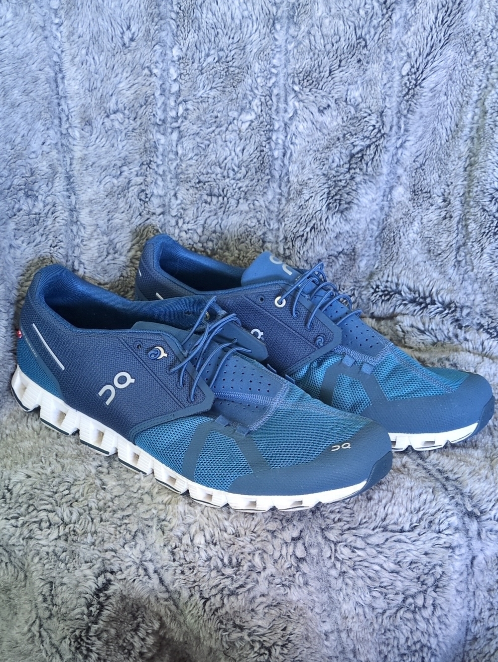 On Running Men's Cloud Sneakers Sz 14